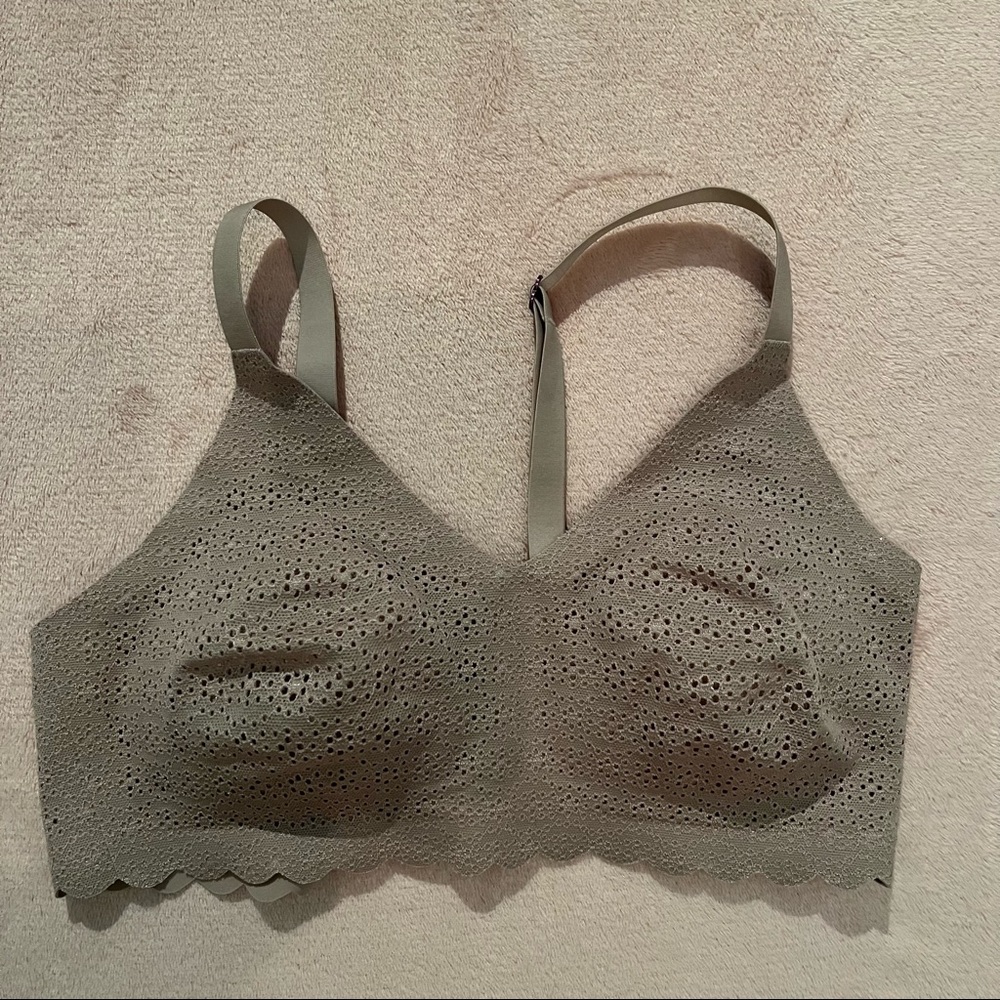•NWOT• Aerie Wire Free Bra Small